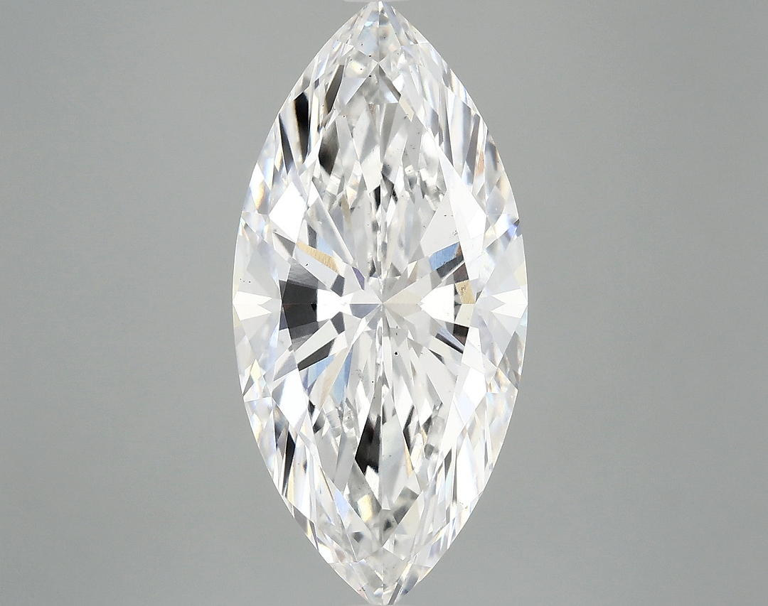 _roll_image@ #carat-weight_5+shape_marquise+quality_ef-vs2