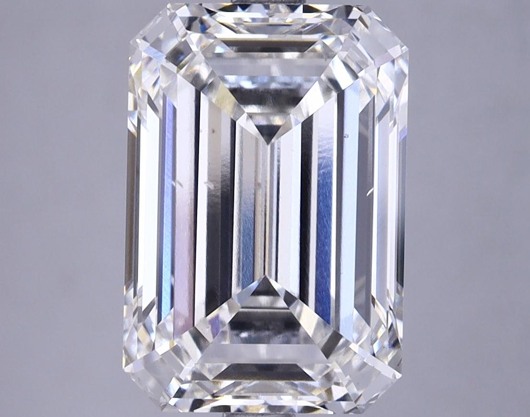 4.73 Carat Emerald Shaped Ideal Cut VS2 IGI Certified Lab Grown Diamond