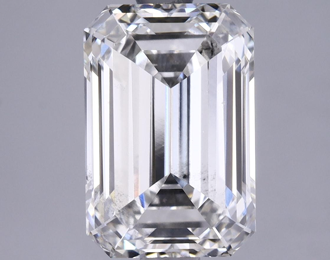 2.61 Carat Emerald Shaped Excellent Cut VS2 IGI Certified Lab Grown Diamond