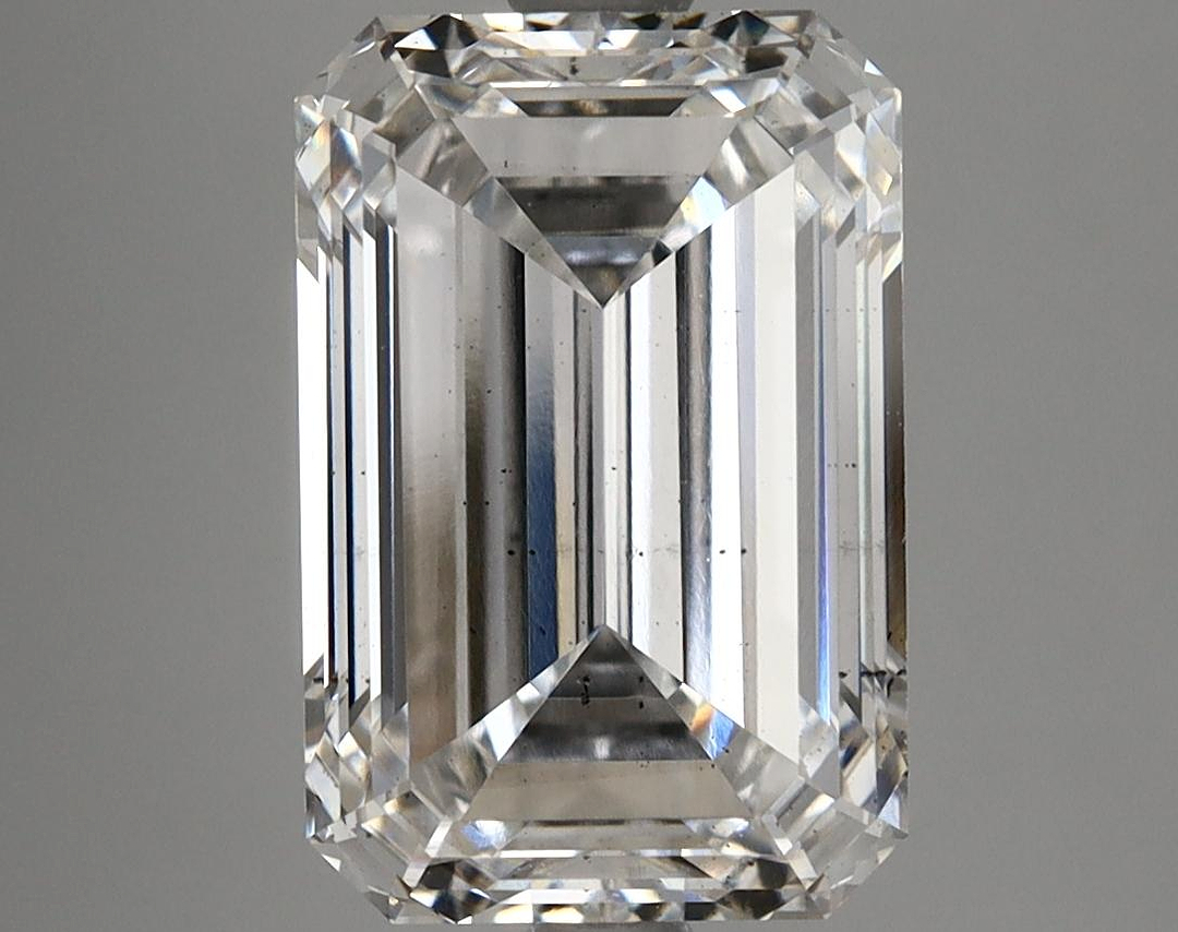 4.56 Carat Emerald Shaped Excellent Cut SI1 IGI Certified Lab Grown Diamond
