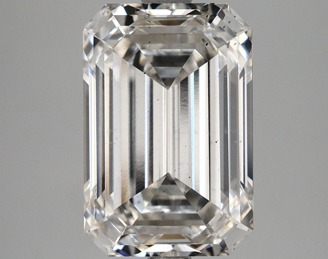 4.66 Carat Emerald Shaped Ideal Cut VS2 IGI Certified Lab Grown Diamond