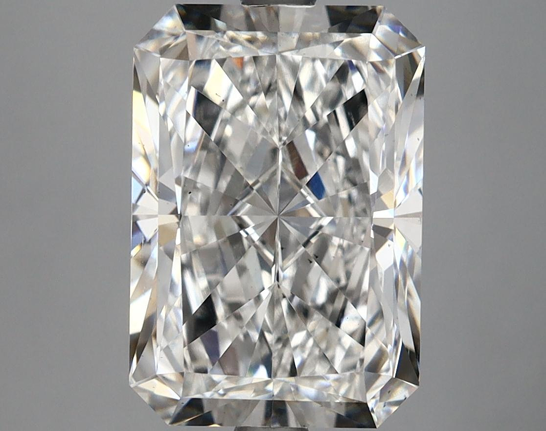 4.65 Carat Radiant Shaped Ideal Cut VS2 IGI Certified Lab Grown Diamond