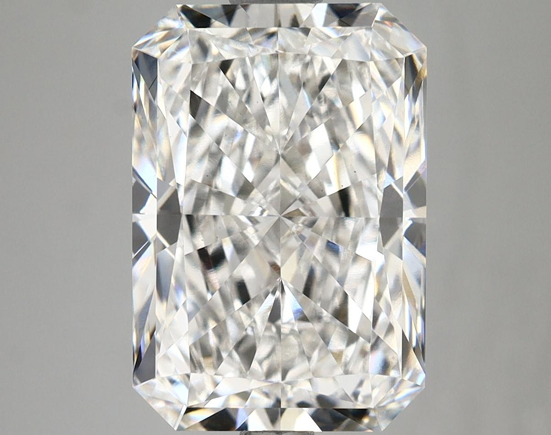 5.54 Carat Radiant Shaped Ideal Cut VS1 IGI Certified Lab Grown Diamond