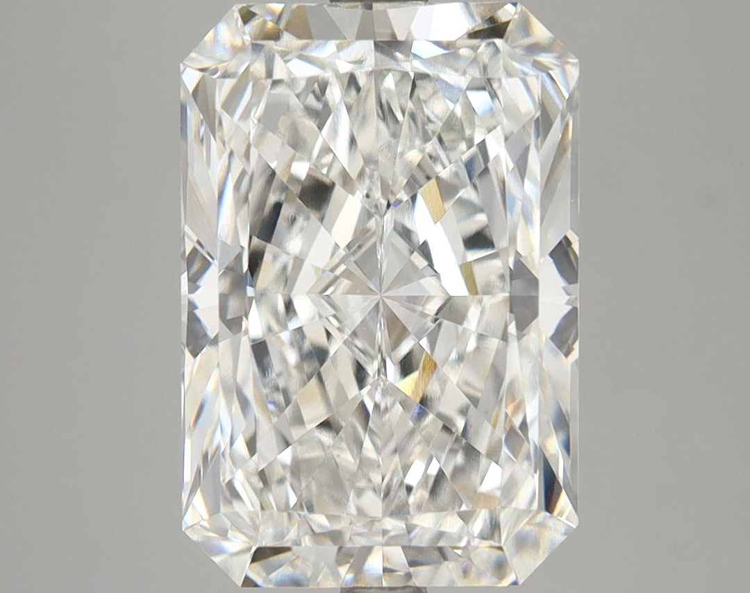 5.47 Carat Radiant Shaped Ideal Cut VS1 IGI Certified Lab Grown Diamond