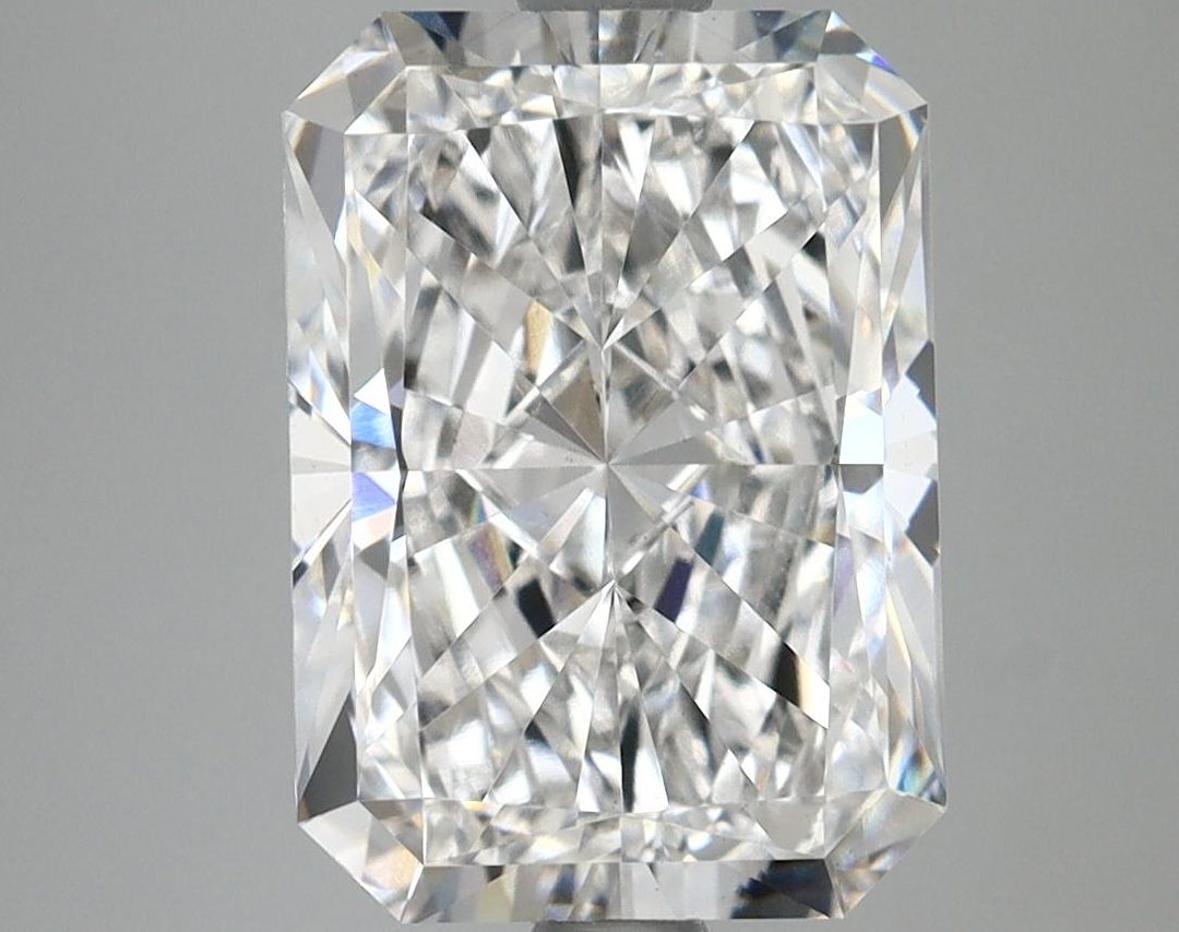 4.34 Carat Radiant Shaped Ideal Cut VS1 IGI Certified Lab Grown Diamond