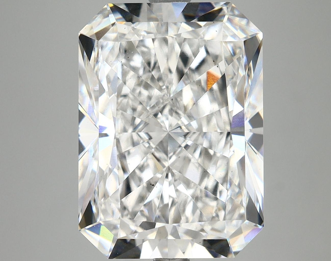 8.02 Carat Radiant Shaped Excellent Cut VS2 IGI Certified Lab Grown Diamond