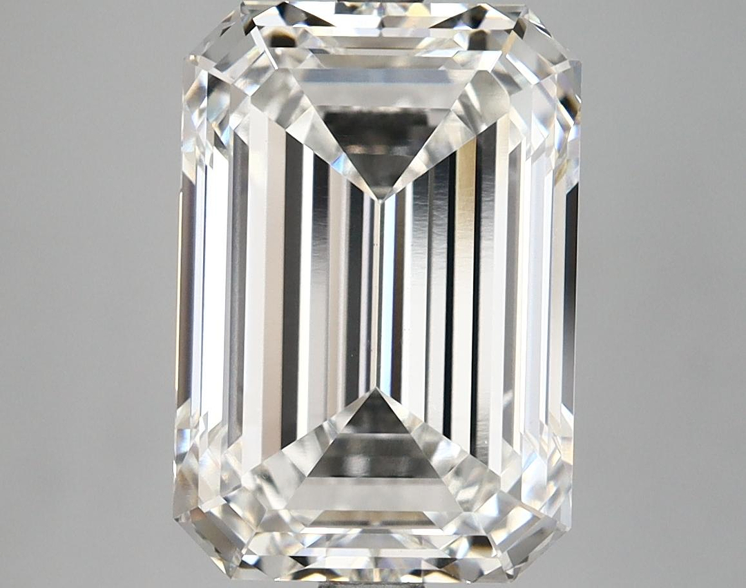 5.73 Carat Emerald Shaped Ideal Cut VS1 IGI Certified Lab Grown Diamond