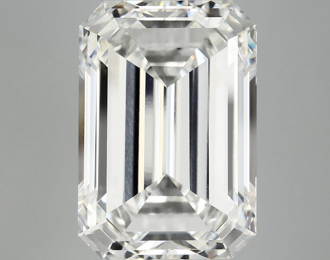 15.6 Carat Emerald Shaped Ideal Cut VVS2 IGI Certified Lab Grown Diamond