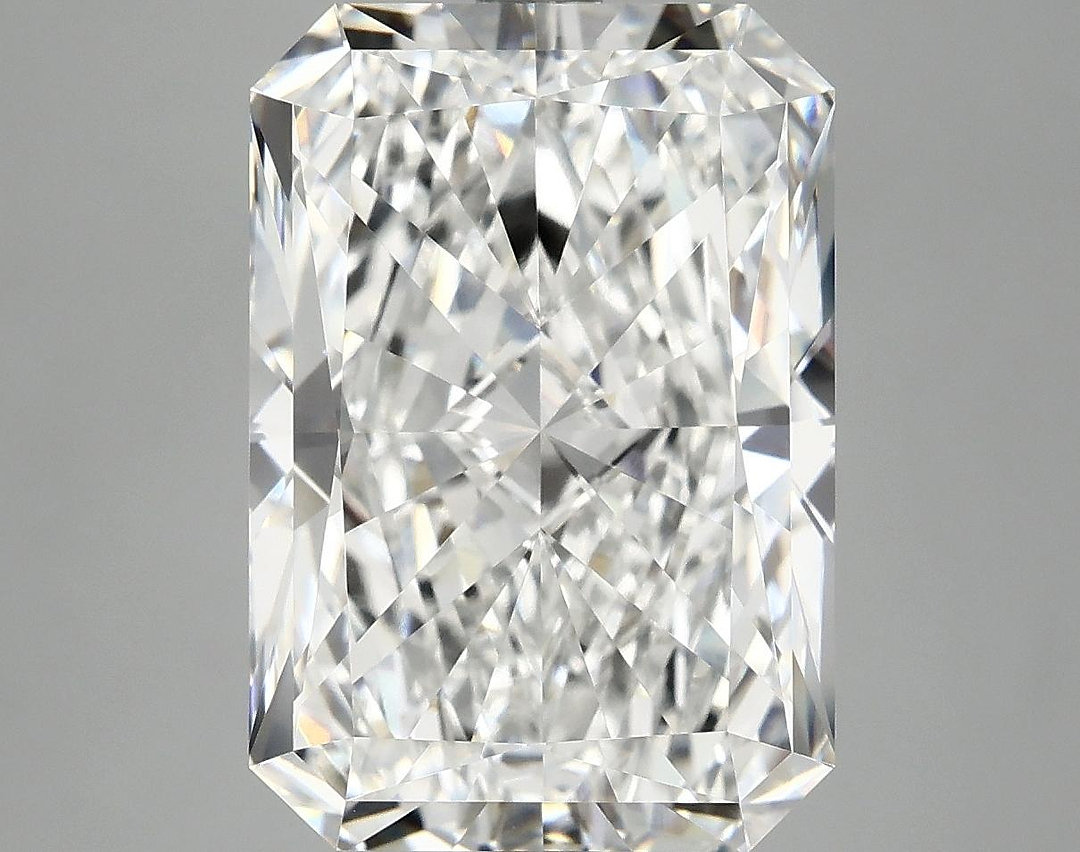 7.21 Carat Radiant Shaped Ideal Cut VVS2 IGI Certified Lab Grown Diamond