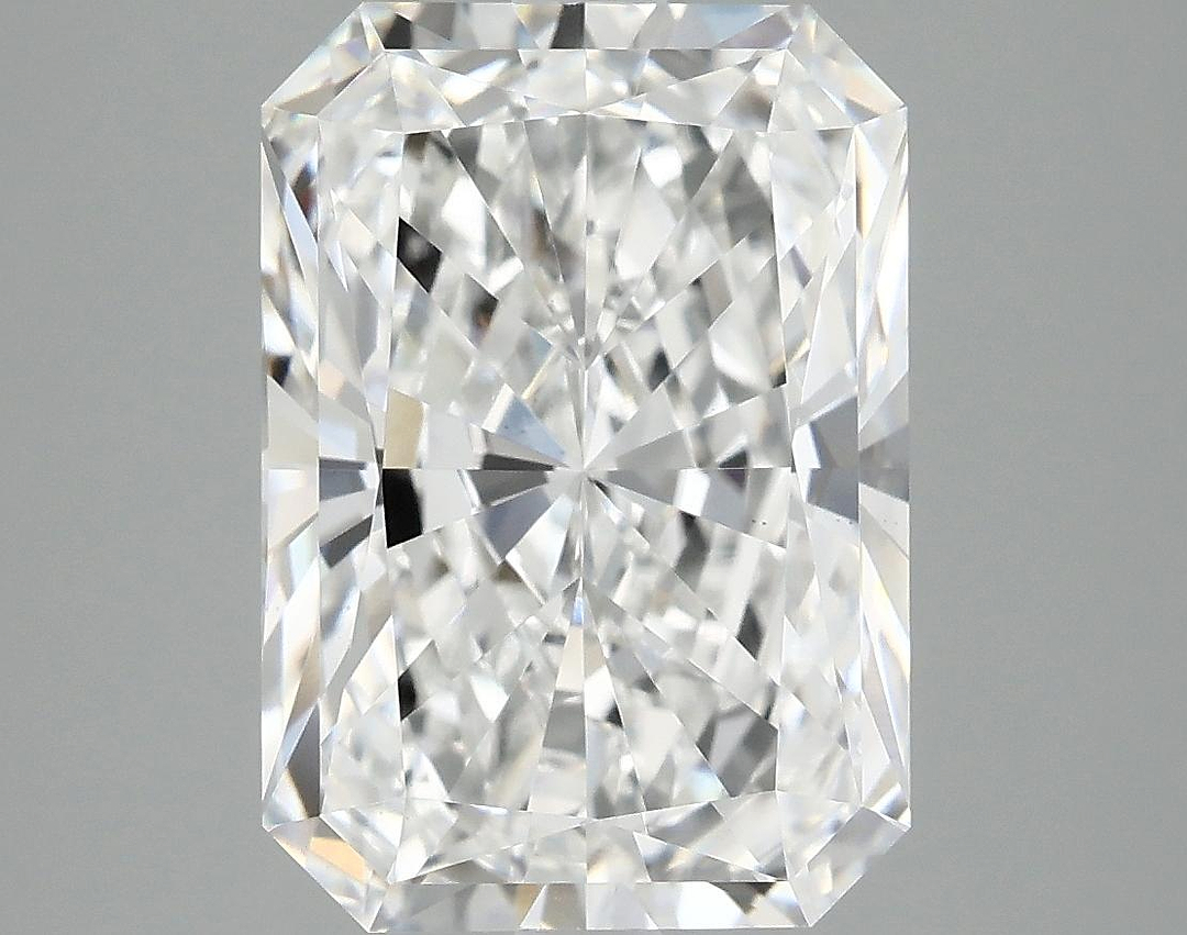 4.17 Carat Radiant Shaped Ideal Cut VS1 IGI Certified Lab Grown Diamond