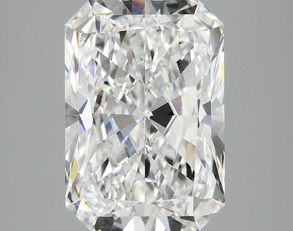 4.07 Carat Radiant Shaped Ideal Cut VVS2 IGI Certified Lab Grown Diamond