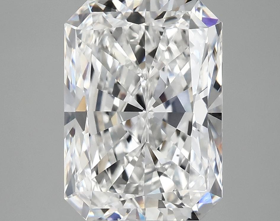 4.11 Carat Radiant Shaped Excellent Cut VS1 IGI Certified Lab Grown Diamond