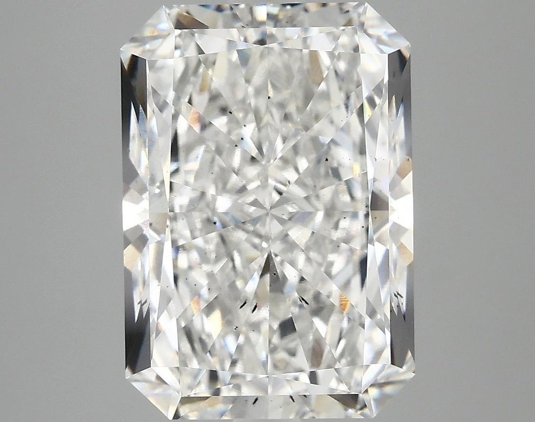 5.58 Carat Radiant Shaped Ideal Cut SI1 IGI Certified Lab Grown Diamond