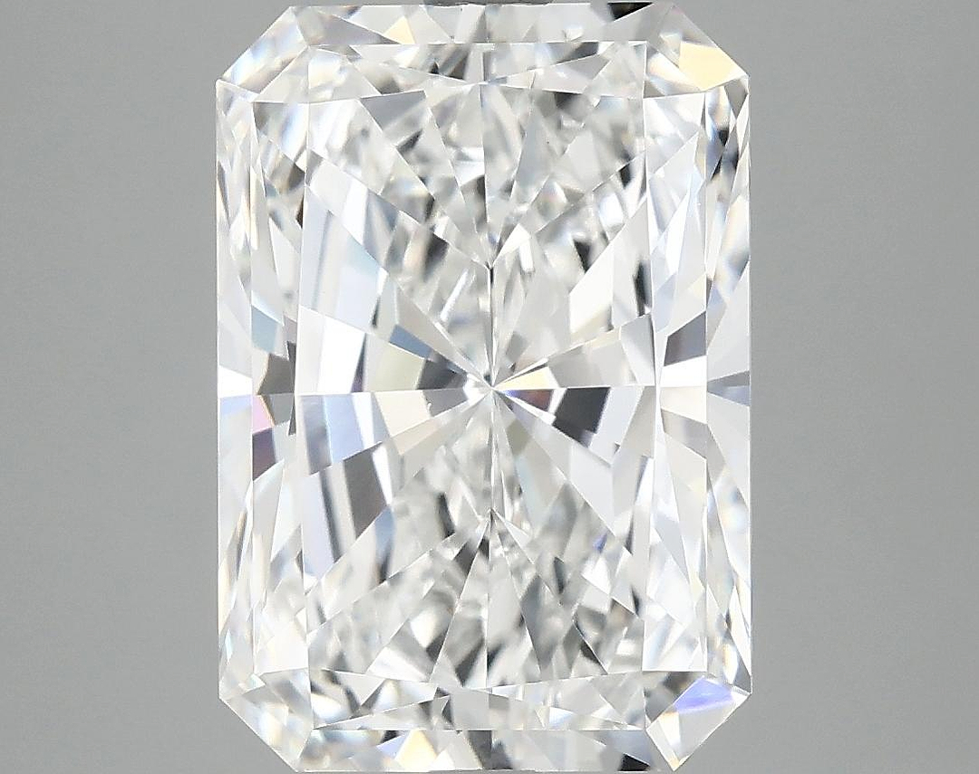 4.99 Carat Radiant Shaped Ideal Cut VVS2 IGI Certified Lab Grown Diamond