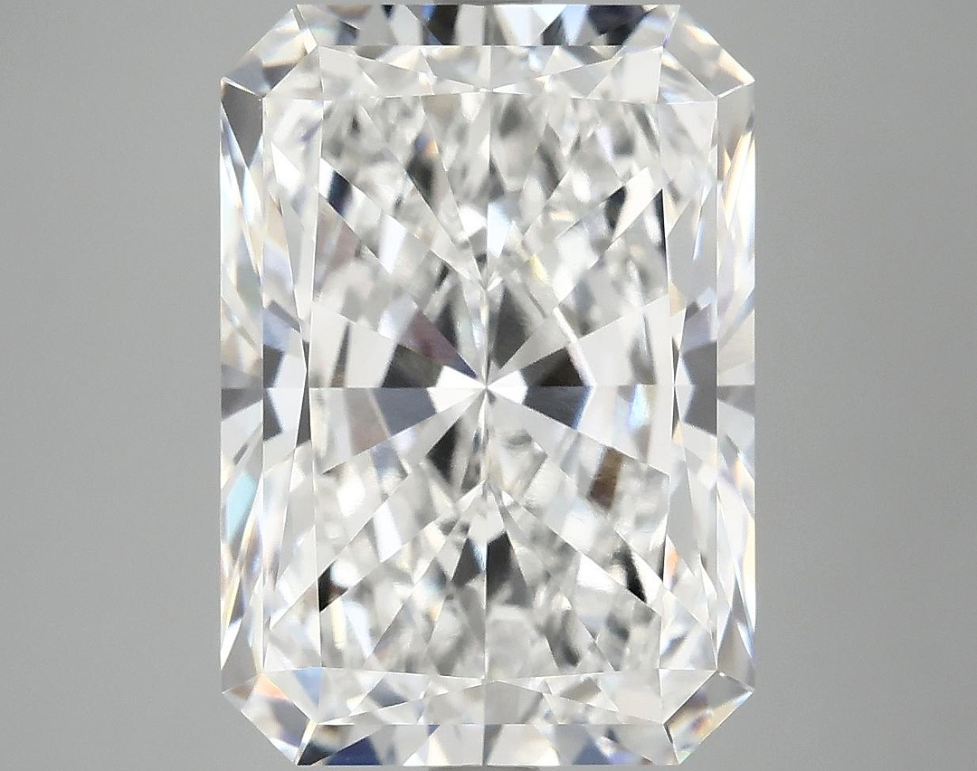 8.42 Carat Radiant Shaped Ideal Cut VVS2 IGI Certified Lab Grown Diamond