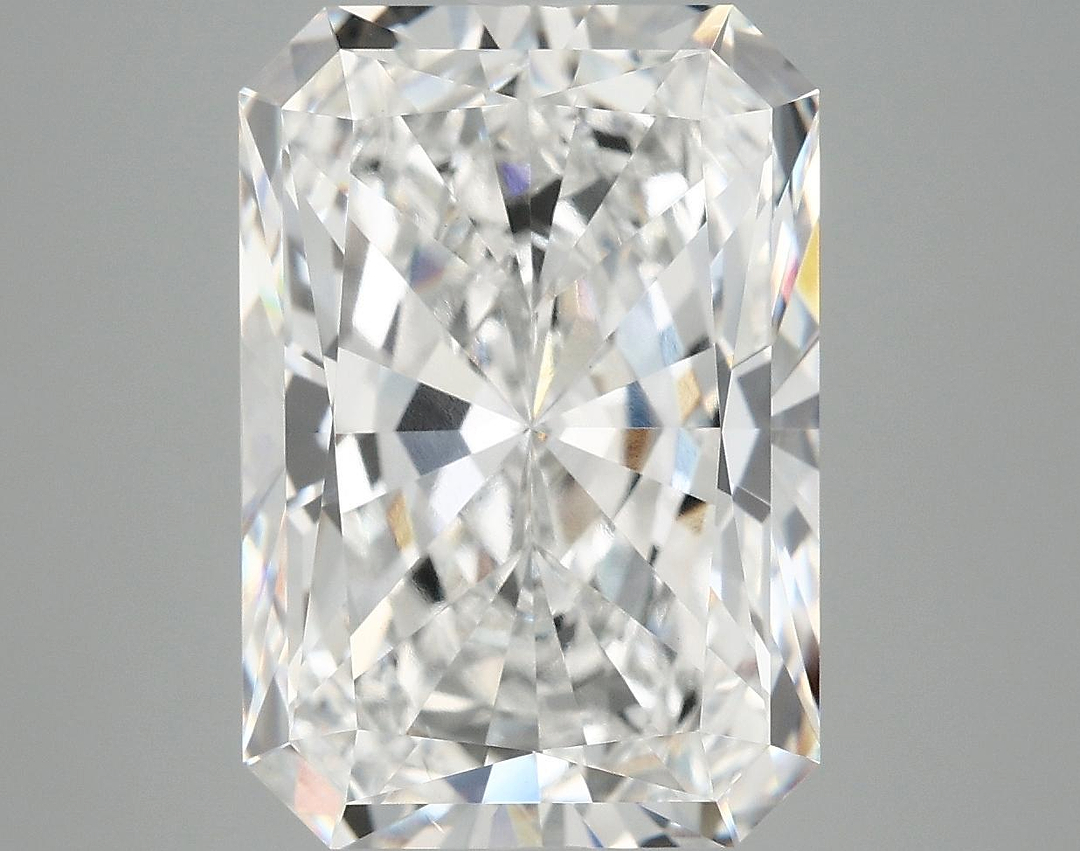 8.07 Carat Radiant Shaped Ideal Cut VS2 IGI Certified Lab Grown Diamond