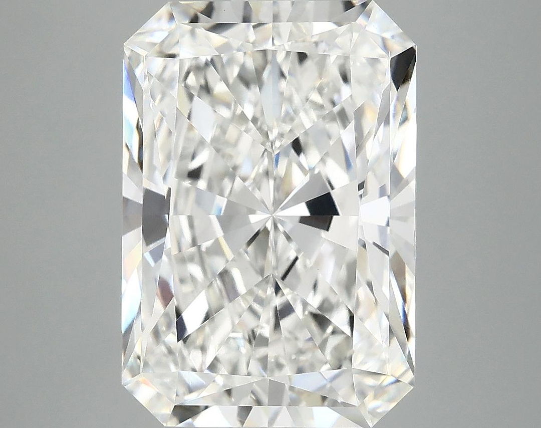 7.11 Carat Radiant Shaped Ideal Cut VS1 IGI Certified Lab Grown Diamond