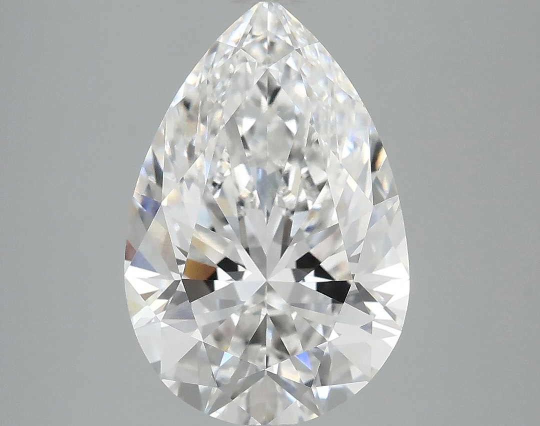 4.08 Carat Pear Shaped Excellent Cut VVS2 IGI Certified Lab Grown Diamond