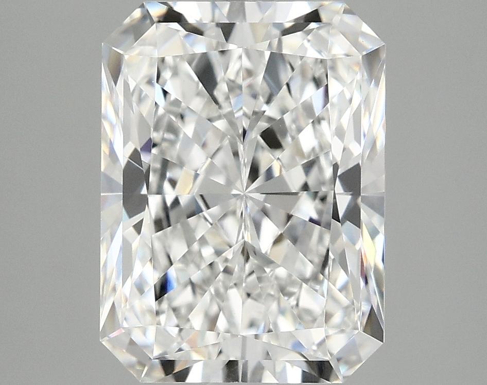 4.04 Carat Radiant Shaped Excellent Cut VS1 IGI Certified Lab Grown Diamond