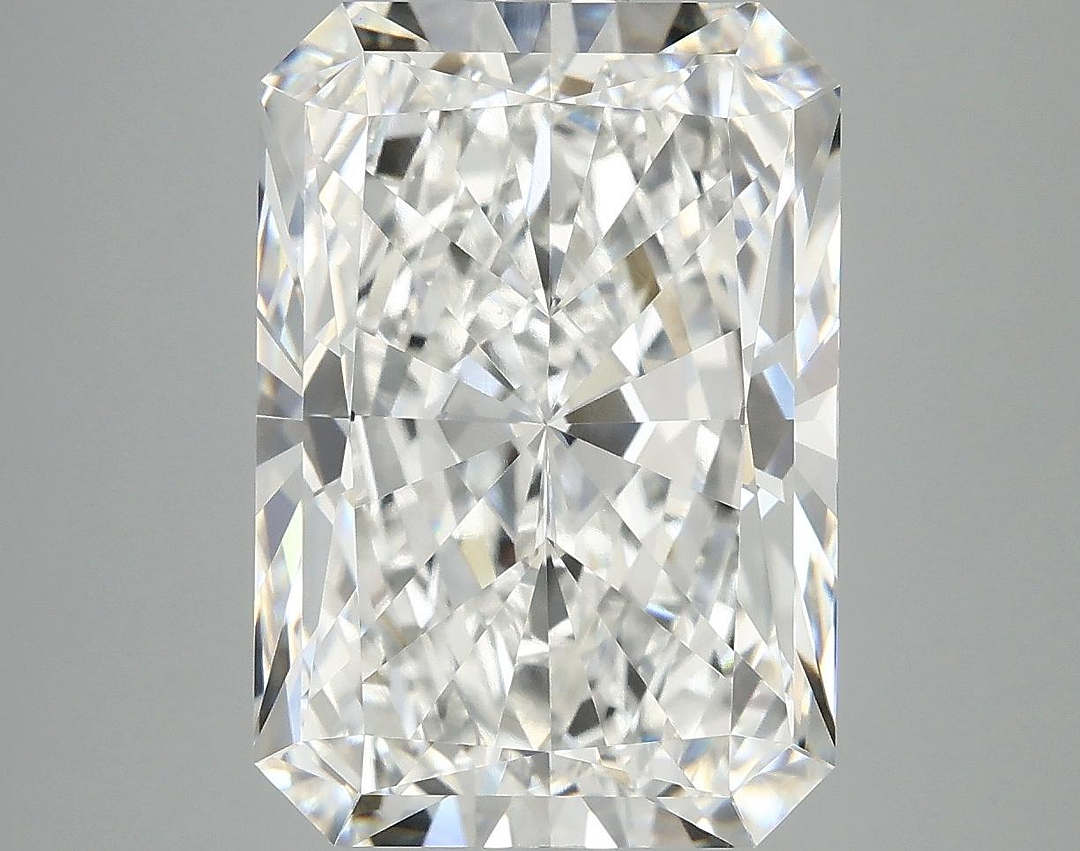 7.82 Carat Radiant Shaped Ideal Cut VVS2 IGI Certified Lab Grown Diamond