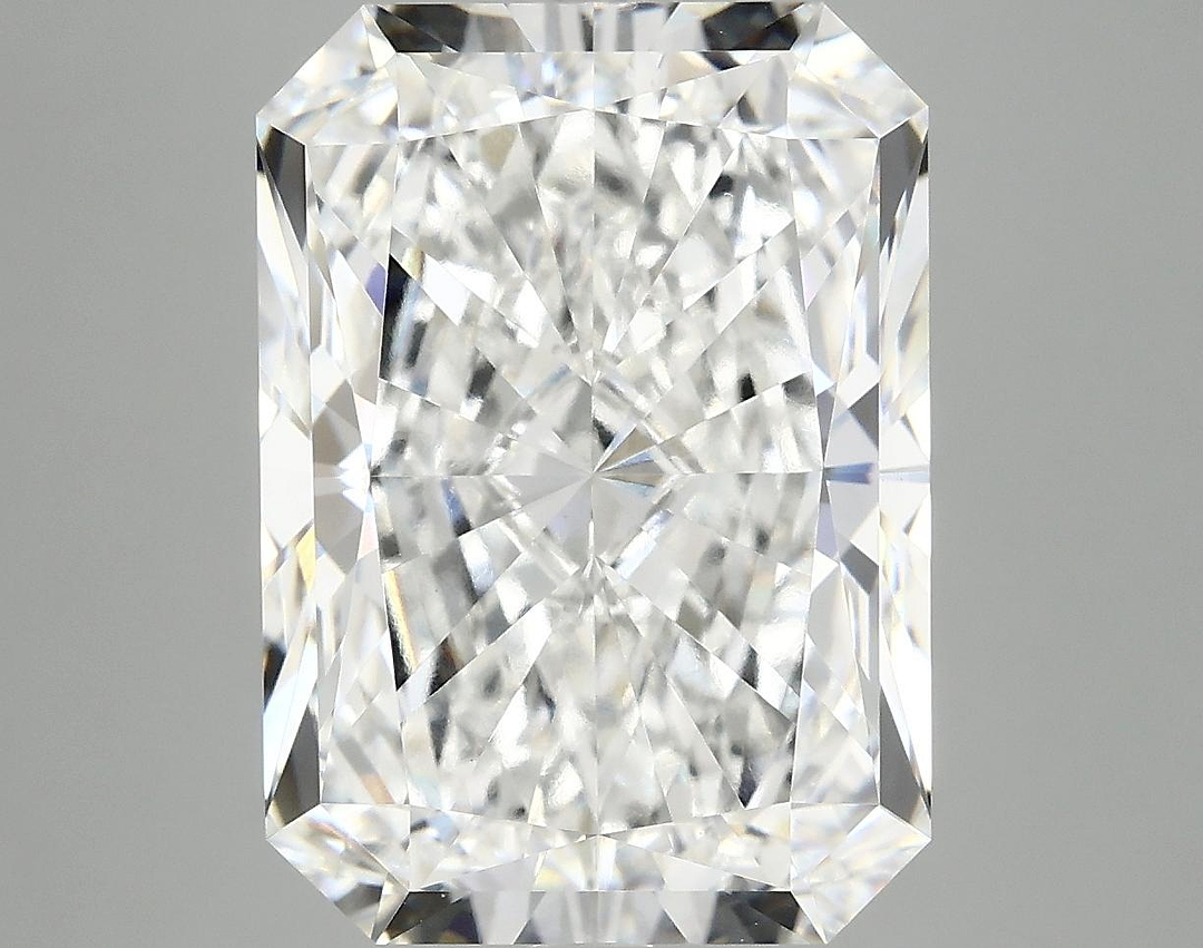 8.47 Carat Radiant Shaped Ideal Cut VVS2 IGI Certified Lab Grown Diamond