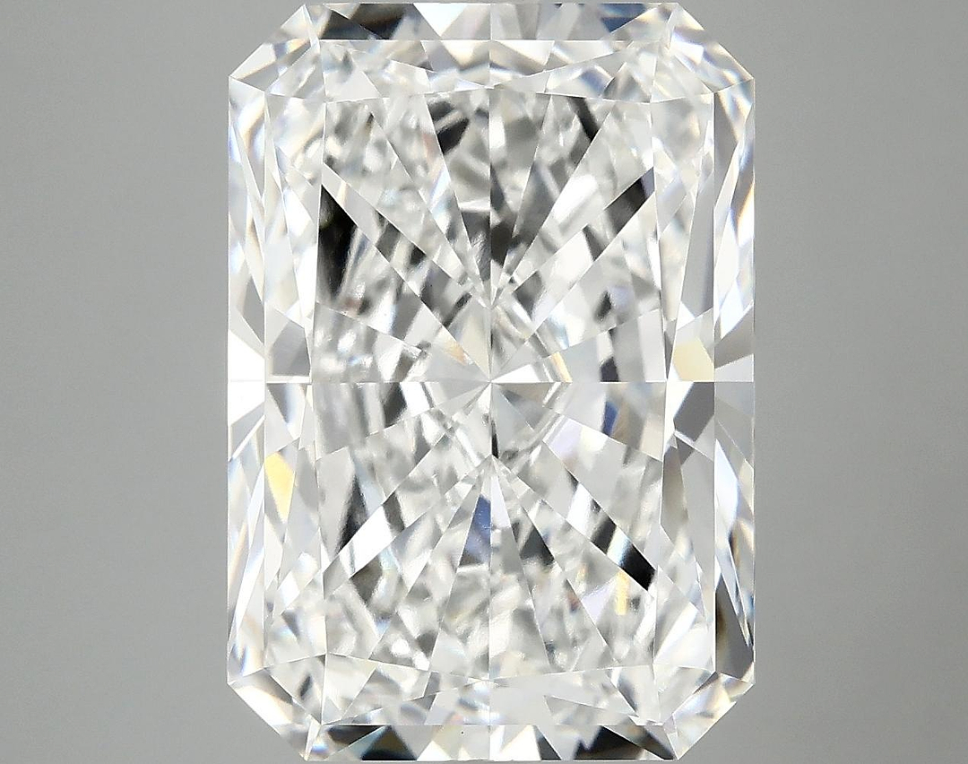 9.24 Carat Radiant Shaped Ideal Cut VVS2 IGI Certified Lab Grown Diamond
