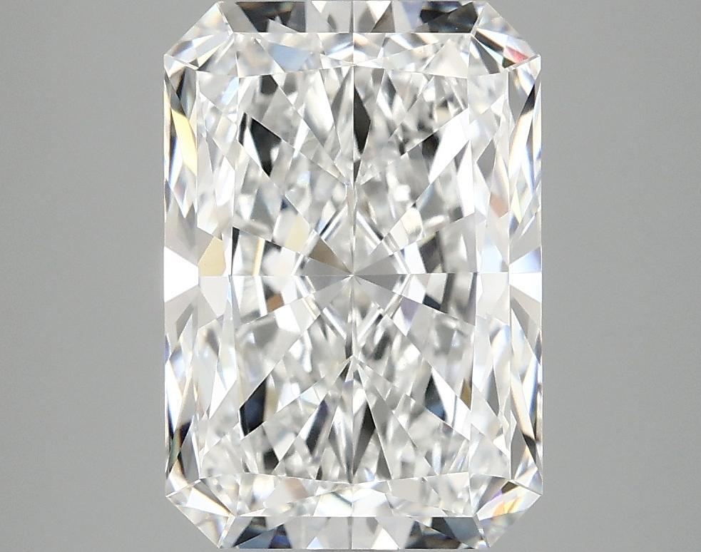 4.1 Carat Radiant Shaped Ideal Cut VVS2 IGI Certified Lab Grown Diamond