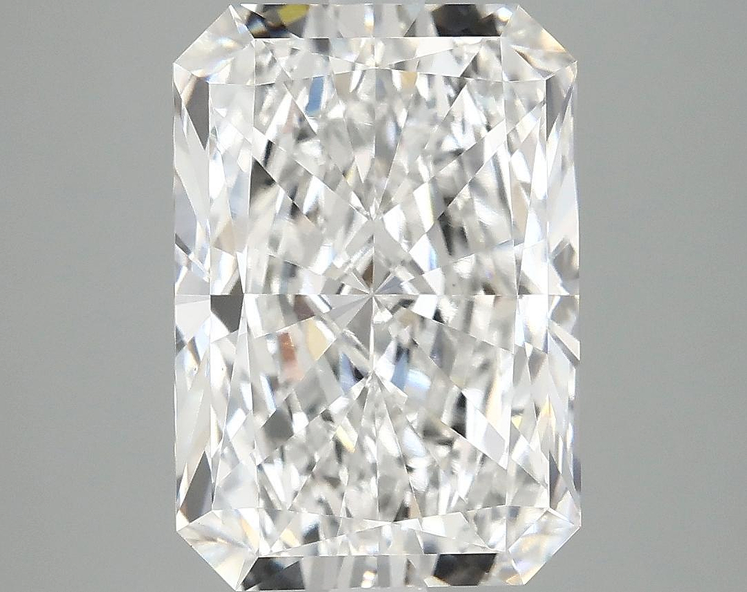 5.04 Carat Radiant Shaped Ideal Cut VS1 IGI Certified Lab Grown Diamond