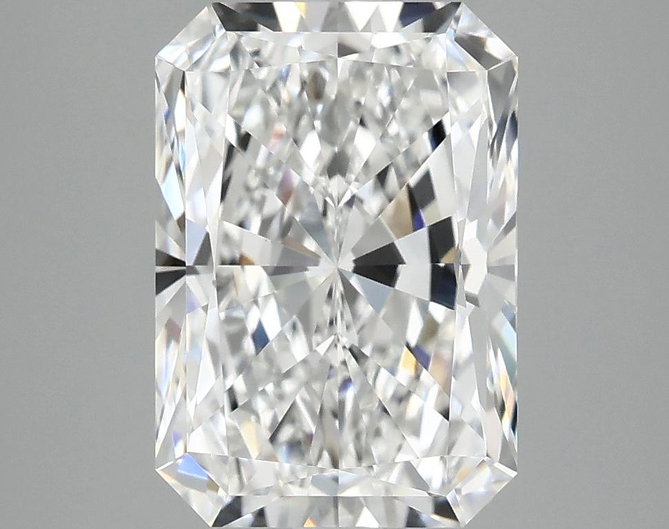 3.93 Carat Radiant Shaped Ideal Cut VVS2 IGI Certified Lab Grown Diamond