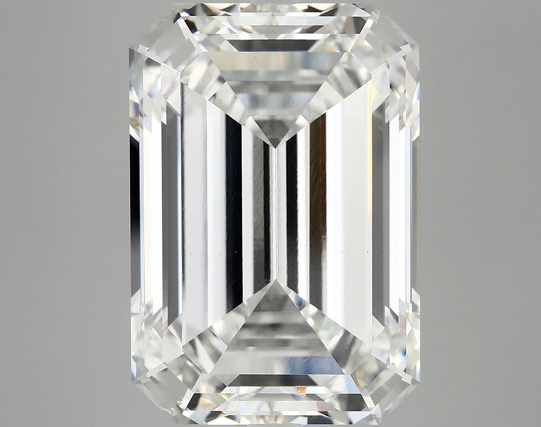 12.62 Carat Emerald Shaped Ideal Cut VS1 IGI Certified Lab Grown Diamond