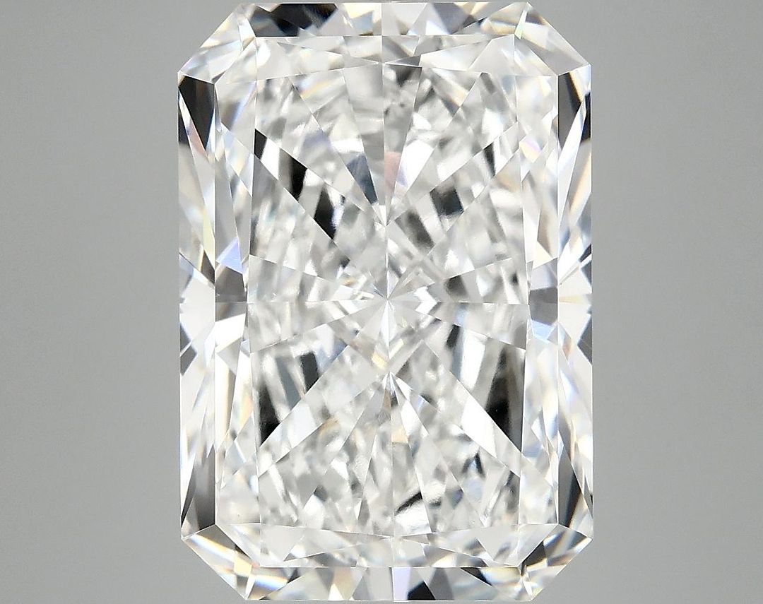 9.02 Carat Radiant Shaped Ideal Cut VVS2 IGI Certified Lab Grown Diamond