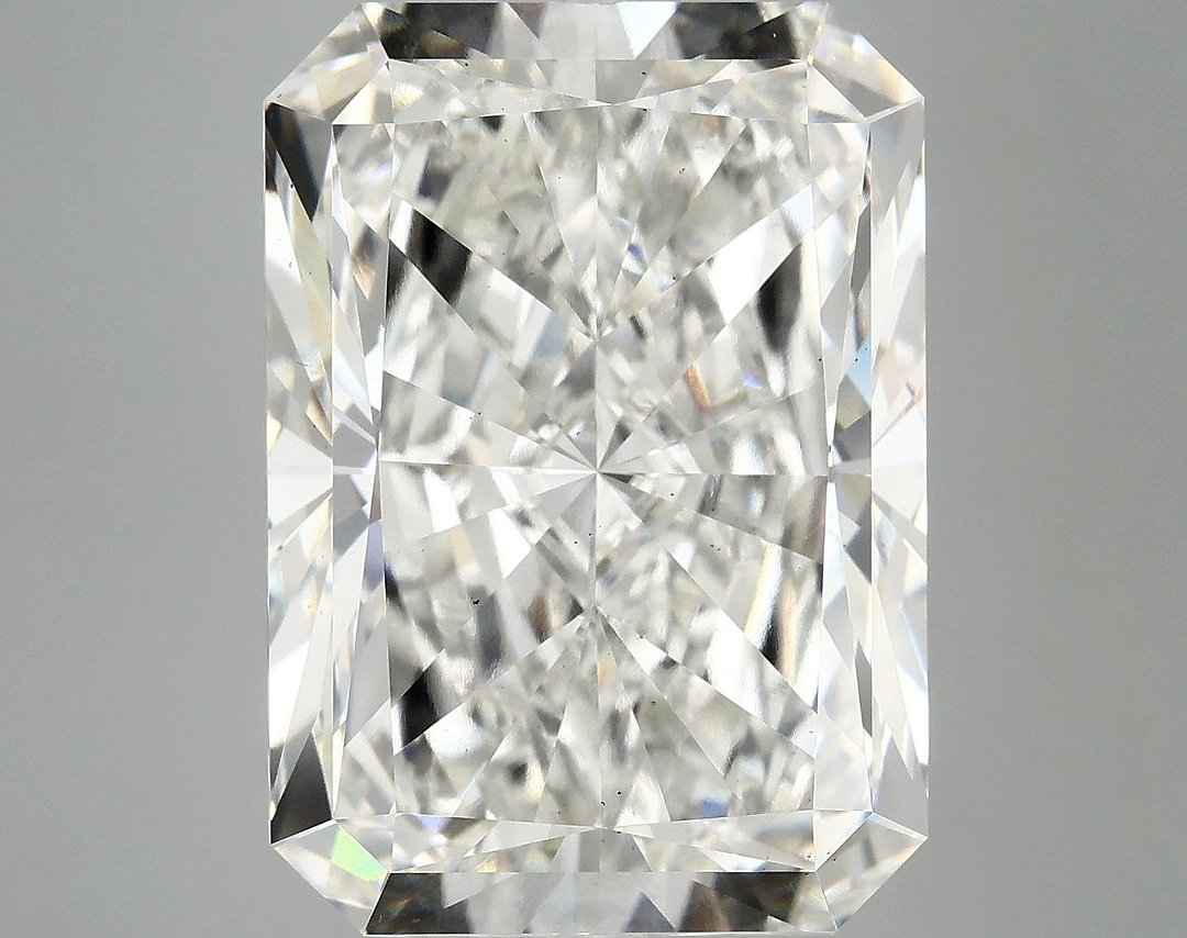 15.2 Carat Radiant Shaped Ideal Cut VS2 IGI Certified Lab Grown Diamond