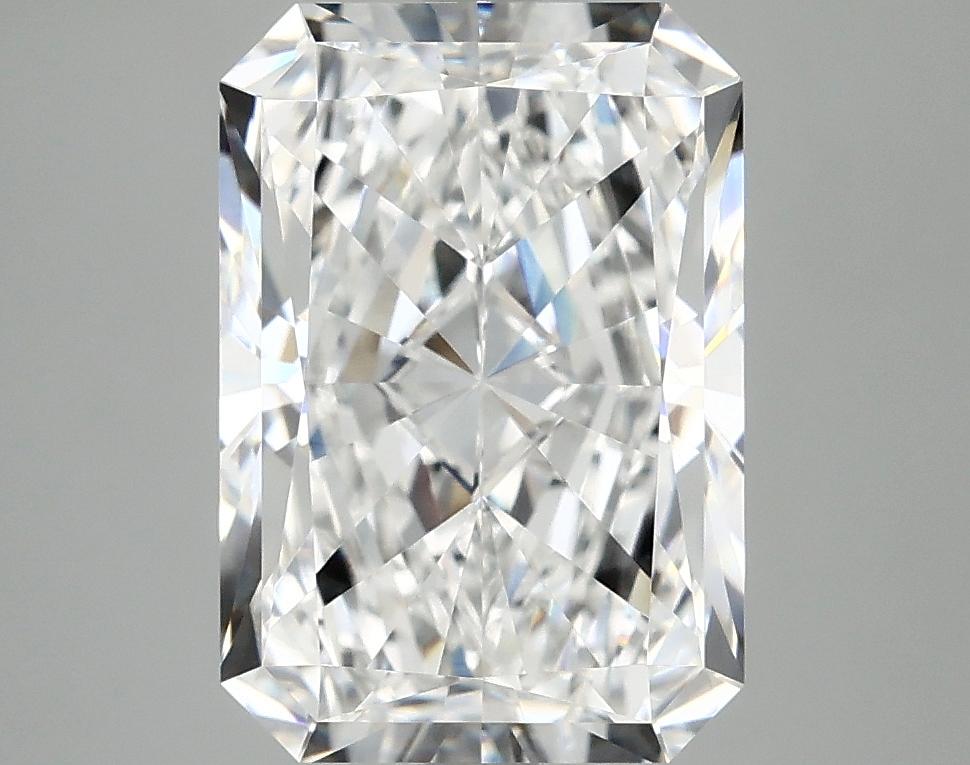 4.15 Carat Radiant Shaped Ideal Cut VVS2 IGI Certified Lab Grown Diamond
