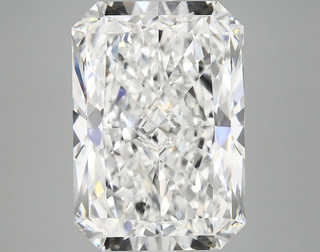 8.46 Carat Radiant Shaped Ideal Cut VVS2 IGI Certified Lab Grown Diamond