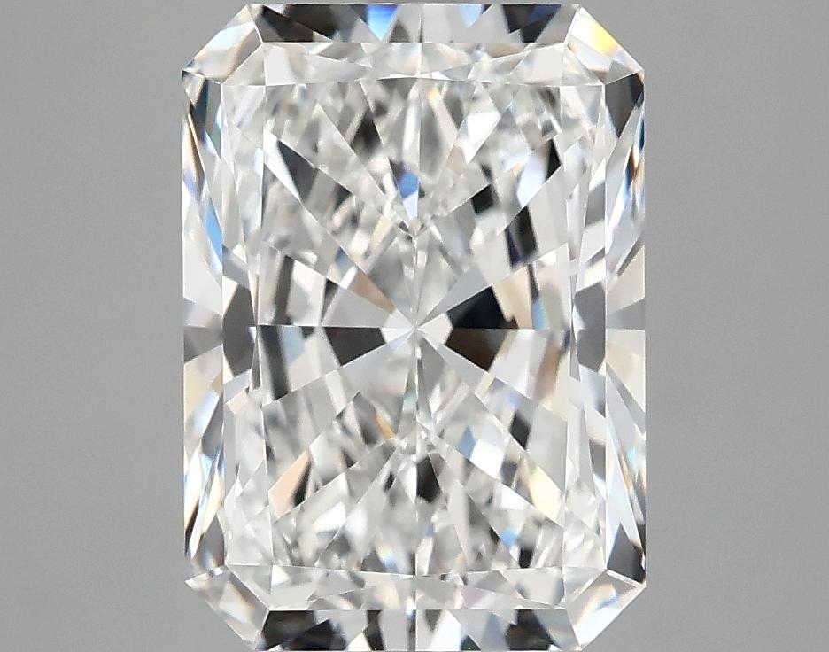 4.05 Carat Radiant Shaped Ideal Cut VVS2 IGI Certified Lab Grown Diamond