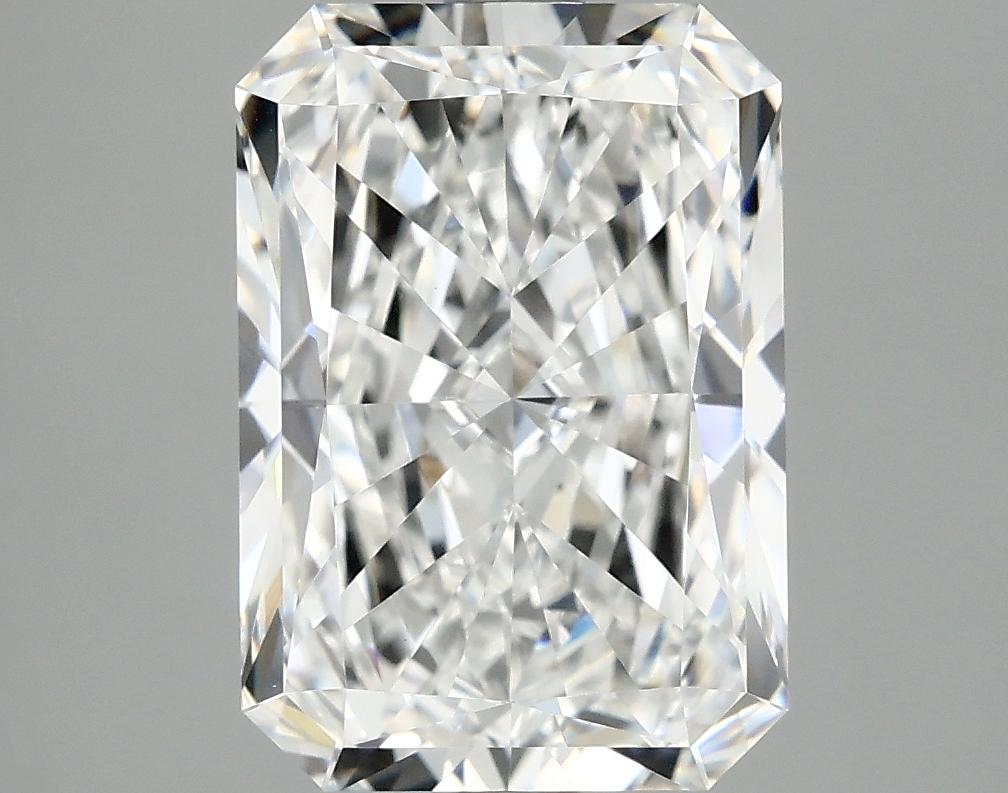 4.05 Carat Radiant Shaped Ideal Cut VVS2 IGI Certified Lab Grown Diamond