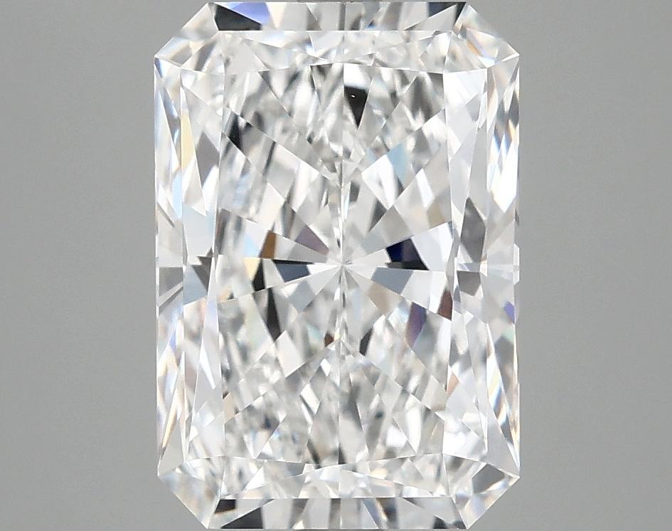 3.76 Carat Radiant Shaped Ideal Cut VVS2 IGI Certified Lab Grown Diamond