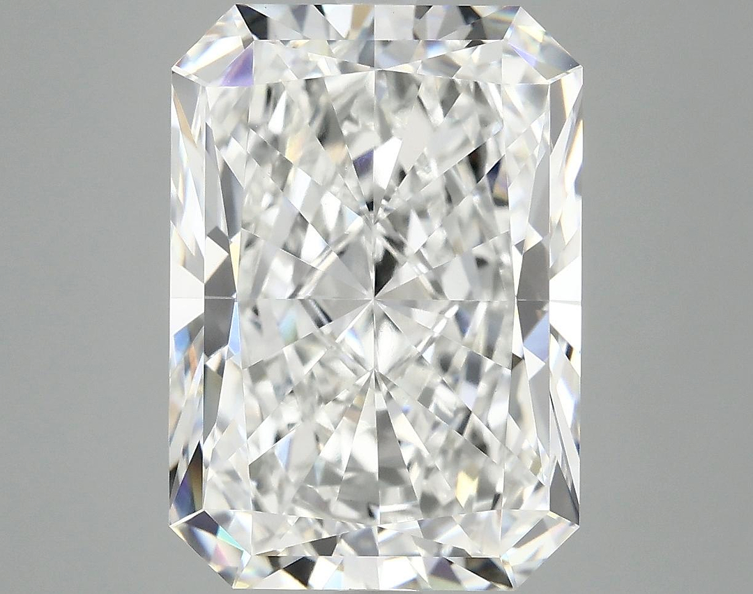 8.08 Carat Radiant Shaped Ideal Cut VVS2 IGI Certified Lab Grown Diamond
