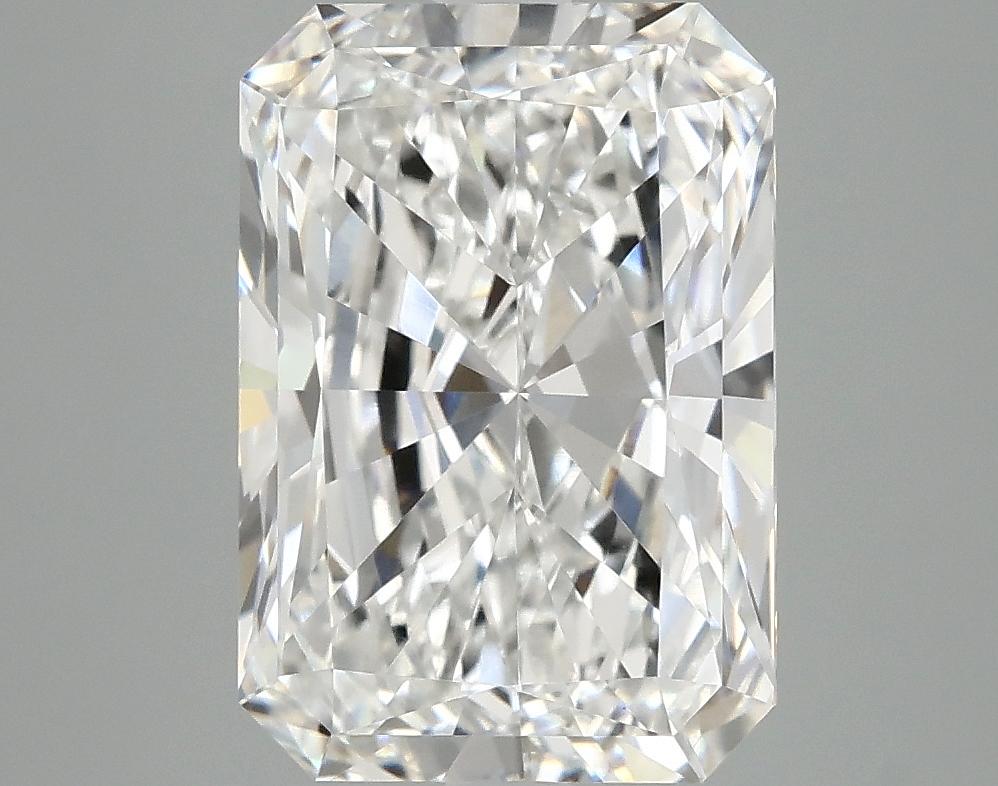 3.97 Carat Radiant Shaped Ideal Cut VVS2 IGI Certified Lab Grown Diamond