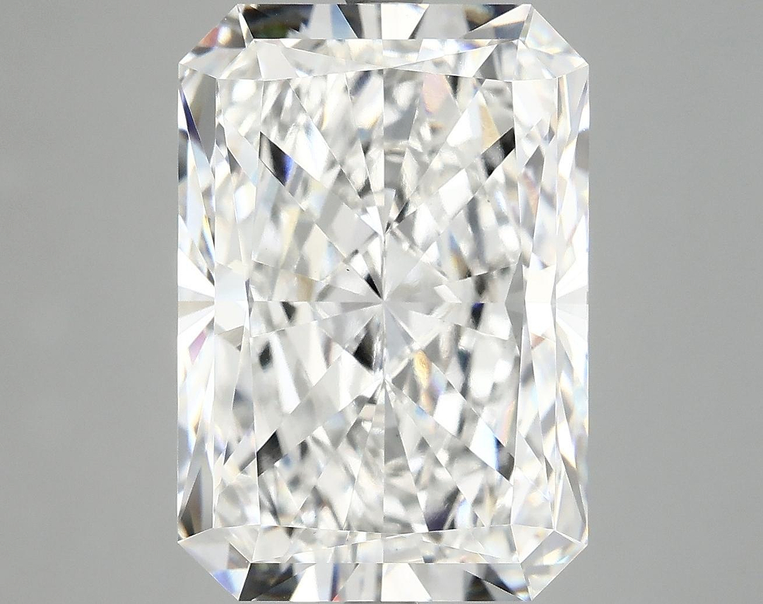 9.45 Carat Radiant Shaped Ideal Cut VS1 IGI Certified Lab Grown Diamond