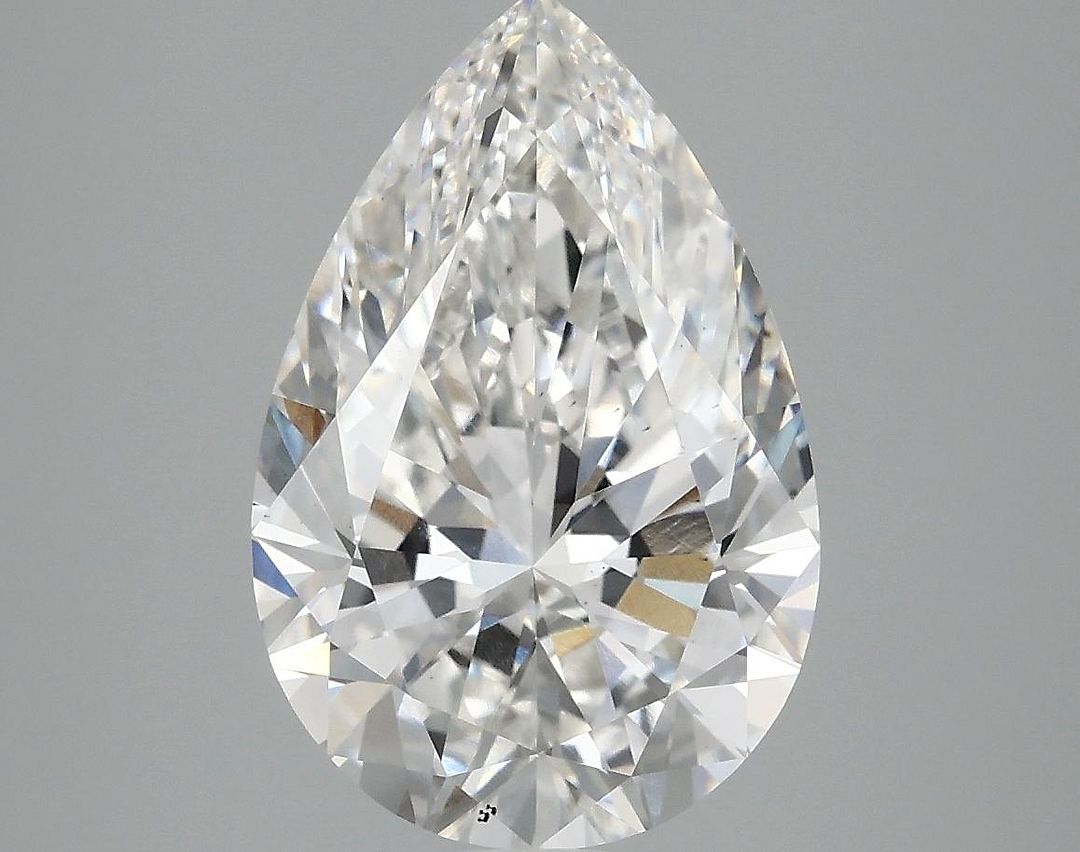 4.05 Carat Pear Shaped Excellent Cut VS2 IGI Certified Lab Grown Diamond