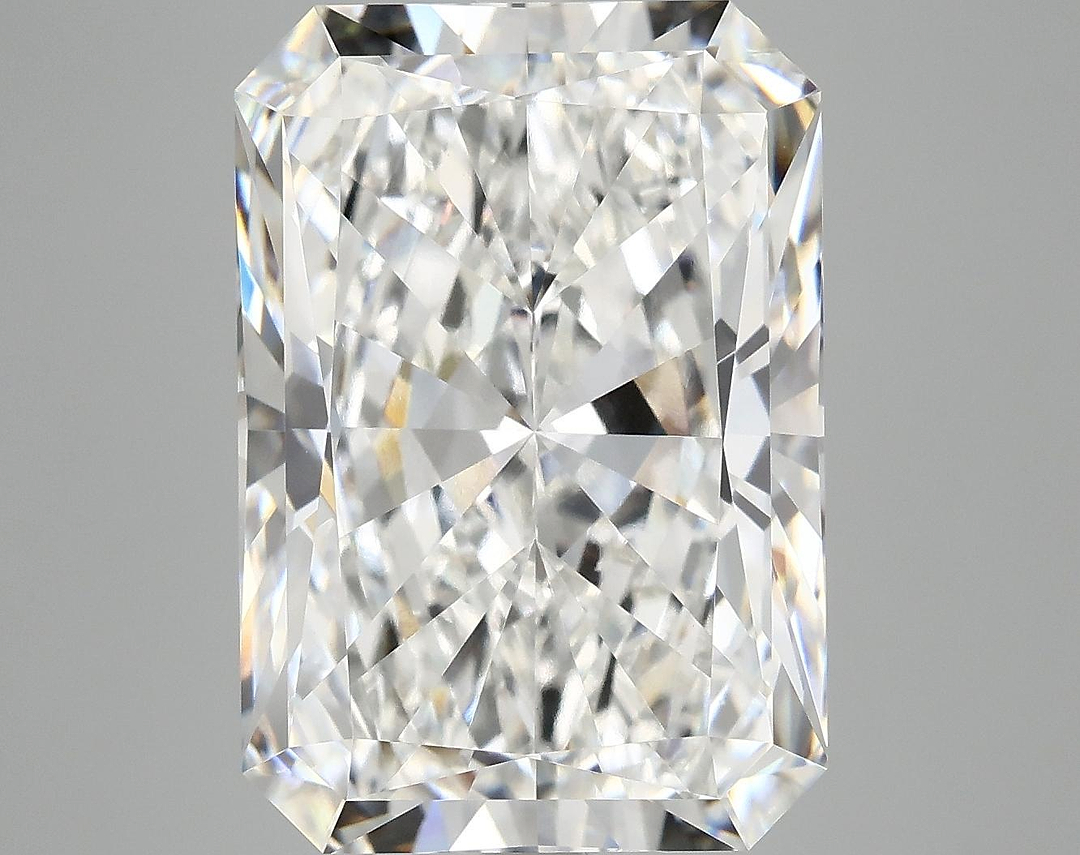 9.99 Carat Radiant Shaped Ideal Cut VS1 IGI Certified Lab Grown Diamond