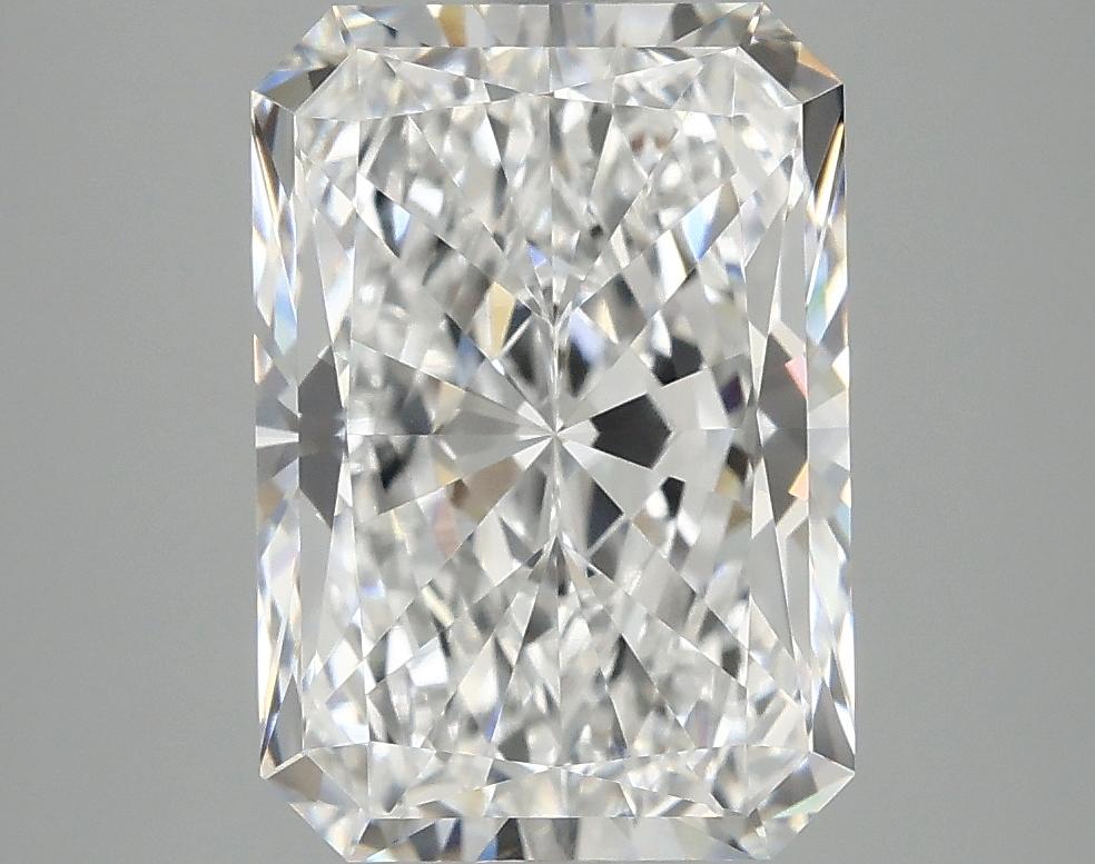 3.97 Carat Radiant Shaped Ideal Cut VVS2 IGI Certified Lab Grown Diamond