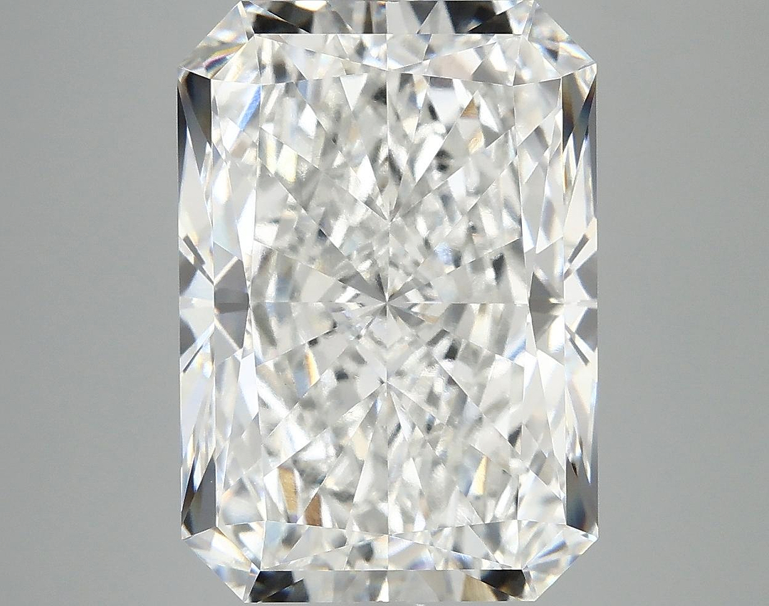 8.77 Carat Radiant Shaped Ideal Cut VVS2 IGI Certified Lab Grown Diamond
