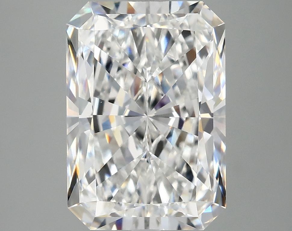 4.1 Carat Radiant Shaped Ideal Cut VVS2 IGI Certified Lab Grown Diamond