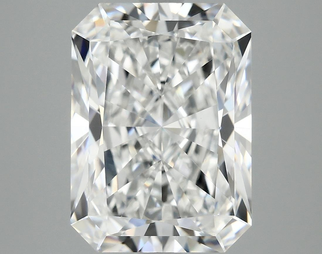 3.93 Carat Radiant Shaped Excellent Cut VVS2 IGI Certified Lab Grown Diamond