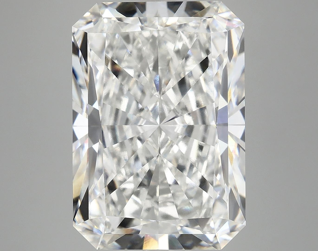 10.6 Carat Radiant Shaped Ideal Cut VVS2 IGI Certified Lab Grown Diamond