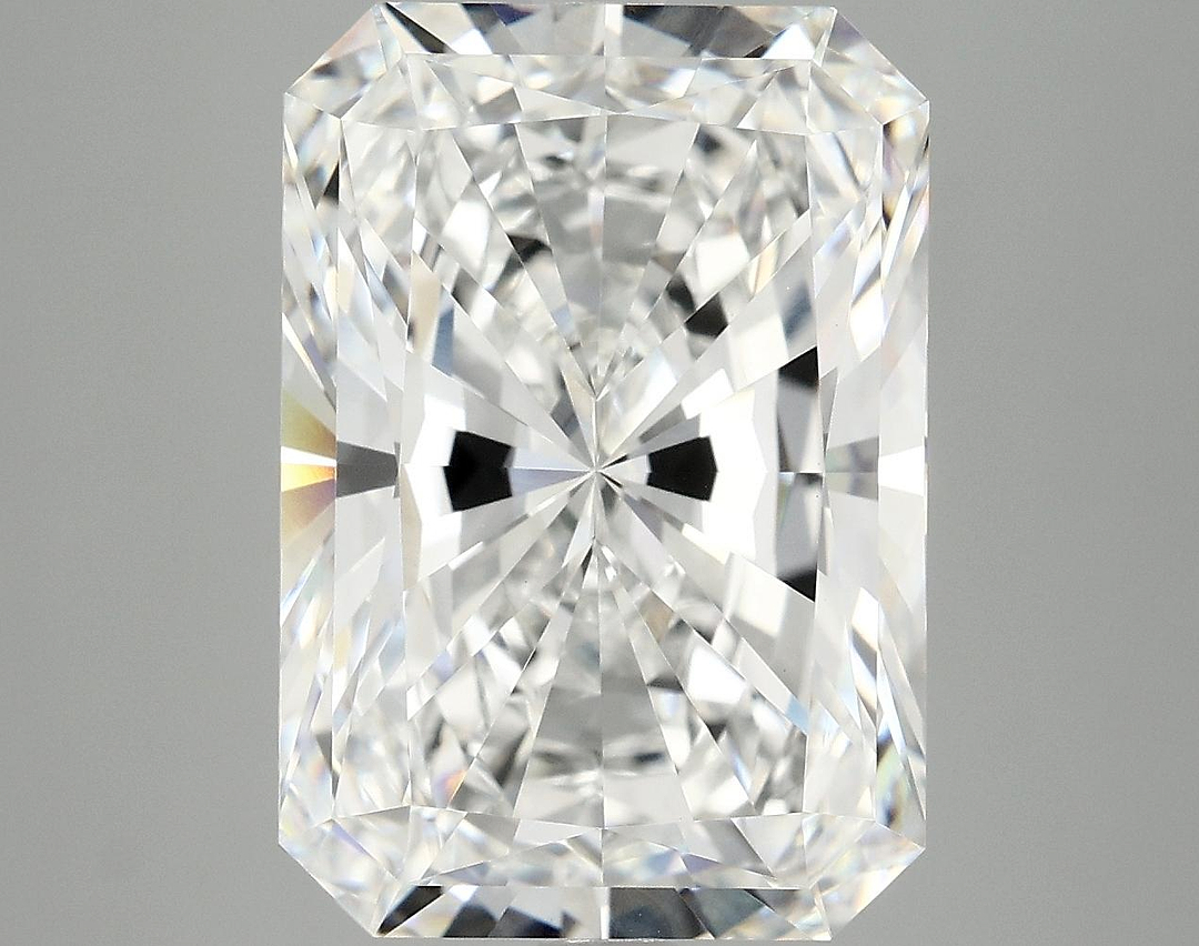 7.17 Carat Radiant Shaped Ideal Cut VVS2 IGI Certified Lab Grown Diamond