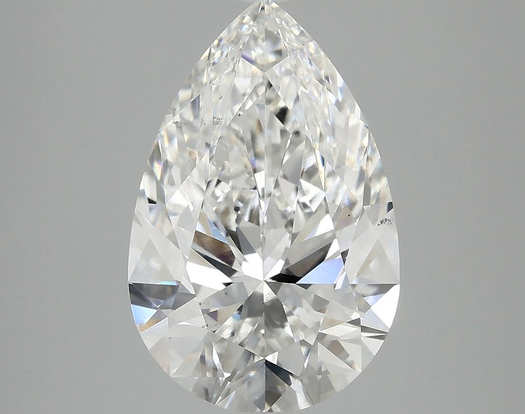 4.05 Carat Pear Shaped Excellent Cut VS2 IGI Certified Lab Grown Diamond