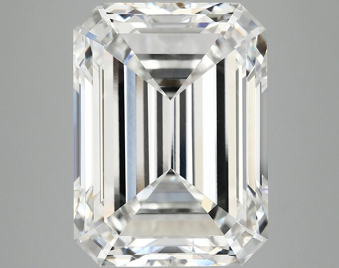 9.0 Carat Emerald Shaped Excellent Cut VS1 IGI Certified Lab Grown Diamond